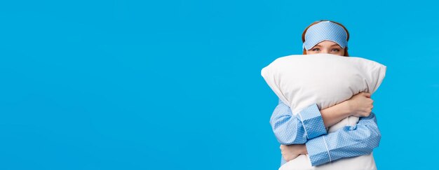 Jak wybrać idealną poduszkę dla zdrowego snu?